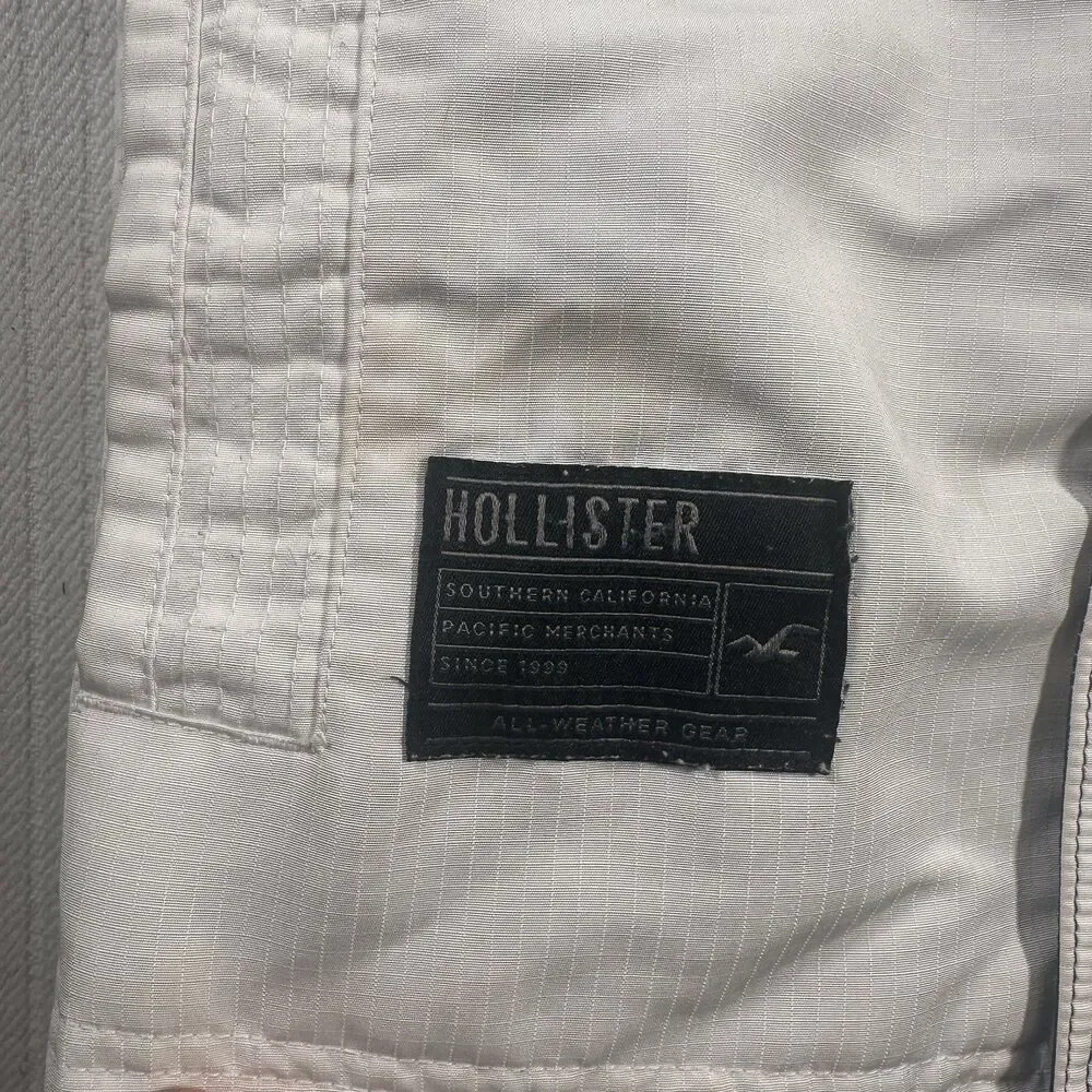 Hollister Mens All Weather Jacket Size M White Black Hooded Windbreaker Coat